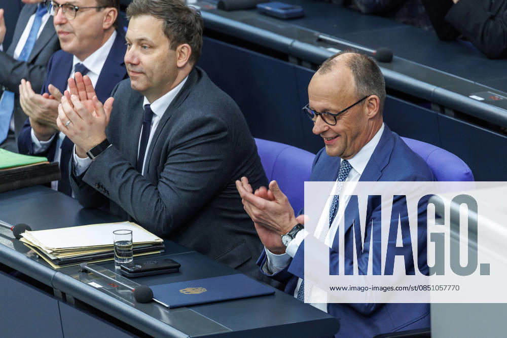 Bundestag Lars Klingbeil SPD , Federal Minister of Finance and Federal Chancellor Friedrich Merz CDU in the German Bundestag on 18 03 26 in Berlin Berlin Berlin Germany Bundestag
