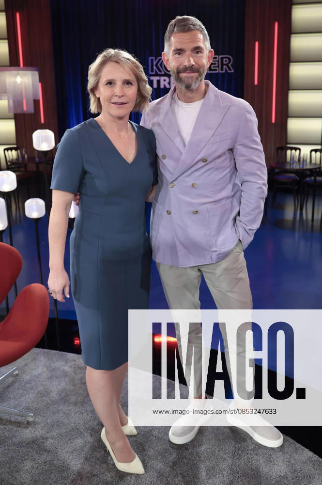 Susan Link and Micky Beisenherz at the recording of the WDR talk show Kölner Treff in WDR Studio BS 3 Cologne, 10 04 2026 Foto:xR.xSchmiegeltx xFuturexImagex koelner_treff1004_6451