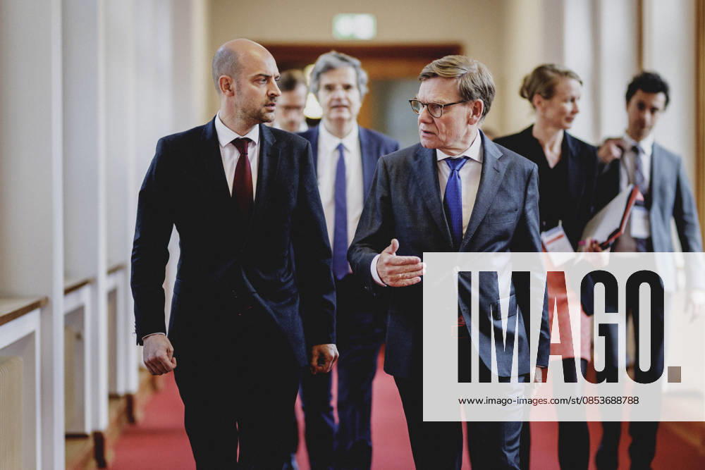 L R Jean Noel Barrot, Foreign Minister of France, and Johann Wadephul CDU , Federal Foreign Minister, photographed during the Sudan Conference at the Federal Foreign Office in Berlin, 15 04 2026 Photographed on behalf of the Federal Foreign Office Berlin Germany
