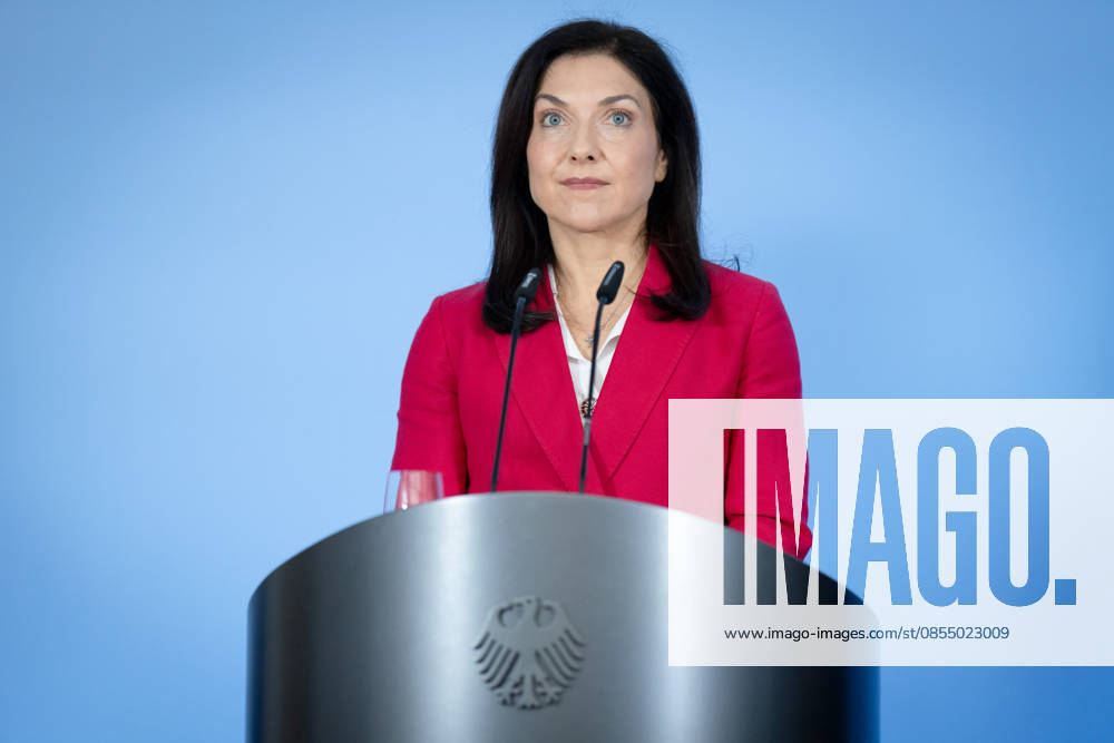 Federal Minister for Economic Affairs and Energy, Katherina Reiche Berlin, Federal Ministry of Defense, Federal Minister for Economic Affairs and Energy, Katherina Reiche Berlin Berlin GER