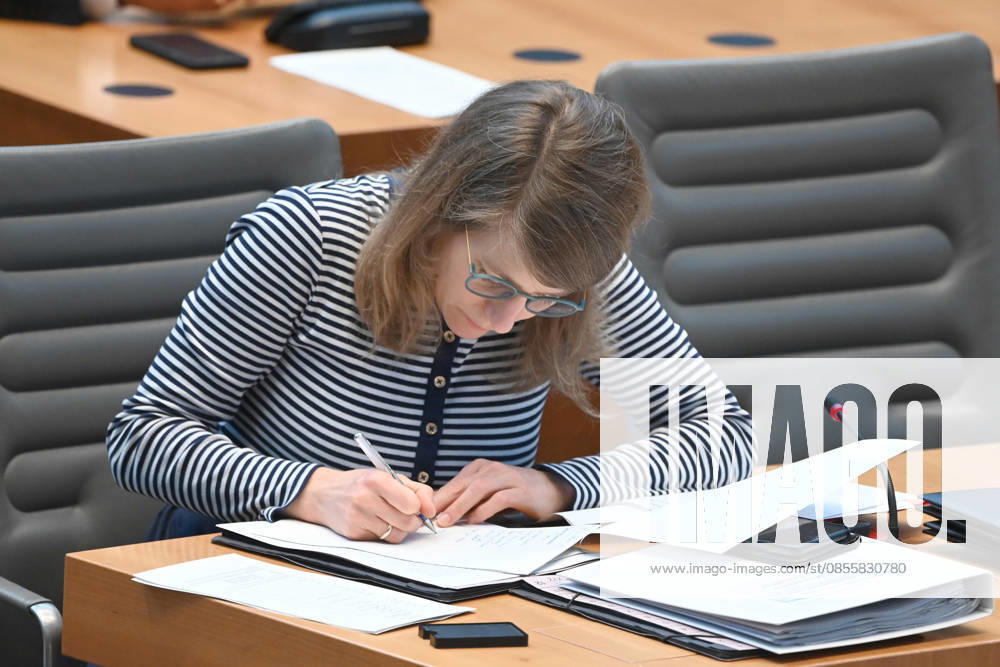 Verena SCHAEFFER, Schäffer, Minister for Children, Youth, Family, Equality, Refugees and Integration of the State of North Rhine-Westphalia 121 Session of the State Parliament of North Rhine-Westphalia, in the State Parliament of North Rhine-Westphalia NRW, Duesseldorf on 06 05 2026,