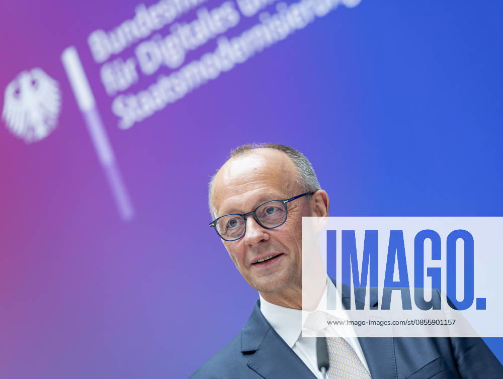 Friedrich Merz EUR, Germany, Berlin, 07 05 2026 Greeting by Federal Chancellor Friedrich Merz CDU at the festive event of the Federal Ministry for Digital and State Modernization on the occasion of its first anniversary In the presence of Karsten Wildberger CDU , Federal Minister for Digital and State Modernization Joint visit of the exhibitors