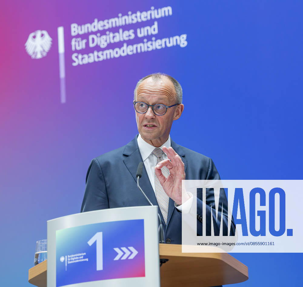 Friedrich Merz EUR, Germany, Berlin, 07 05 2026 Greeting by Federal Chancellor Friedrich Merz CDU at the festive event of the Federal Ministry for Digital and State Modernization on the occasion of its first anniversary In the presence of Karsten Wildberger CDU , Federal Minister for Digital and State Modernization Joint visit of the exhibitors