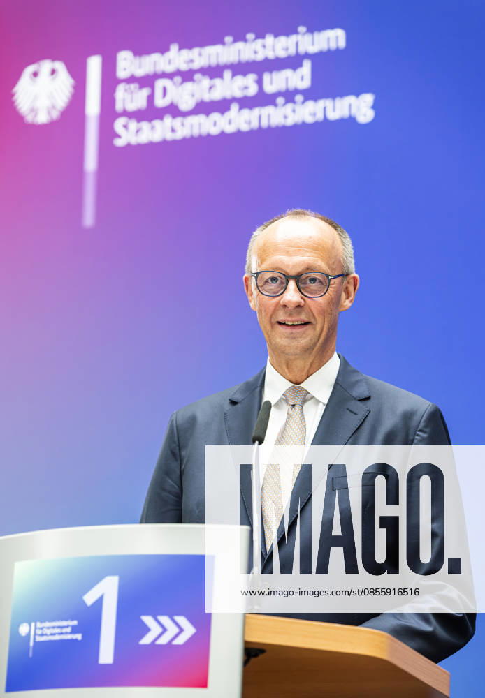 Friedrich Merz EUR, Germany, Berlin, 07 05 2026 Greeting by Federal Chancellor Friedrich Merz CDU at the festive event of the Federal Ministry for Digital and State Modernization on the occasion of its first anniversary In the presence of Karsten Wildberger CDU , Federal Minister for Digital and State Modernization Joint visit of the exhibitors