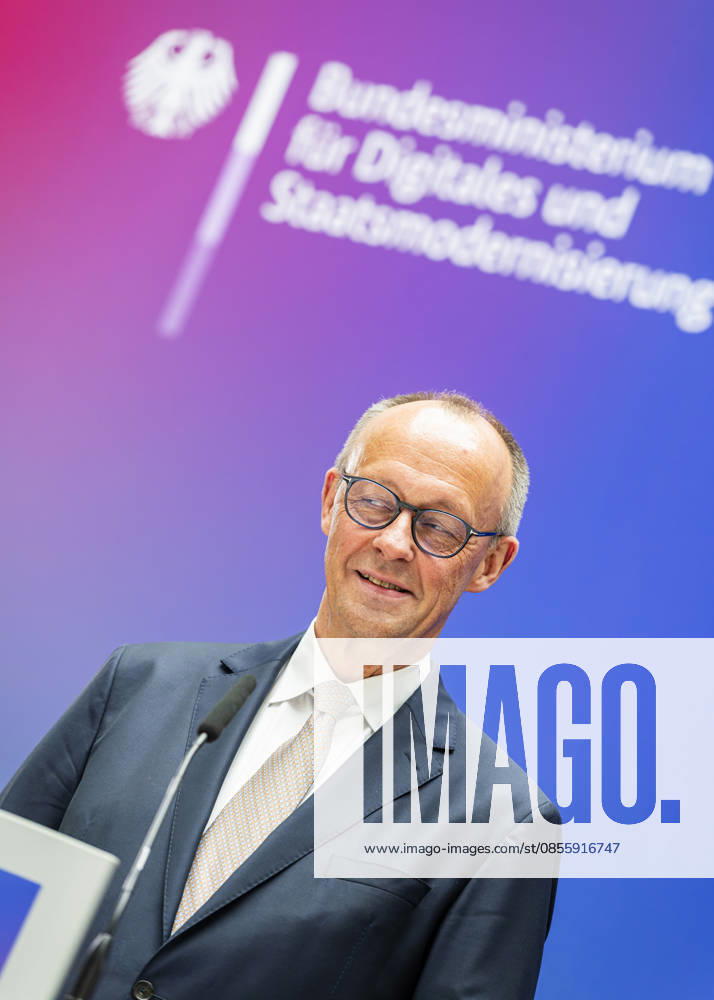 Friedrich Merz EUR, Germany, Berlin, 07 05 2026 Greeting by Federal Chancellor Friedrich Merz CDU at the festive event of the Federal Ministry for Digital and State Modernization on the occasion of its first anniversary In the presence of Karsten Wildberger CDU , Federal Minister for Digital and State Modernization Joint visit of the exhibitors