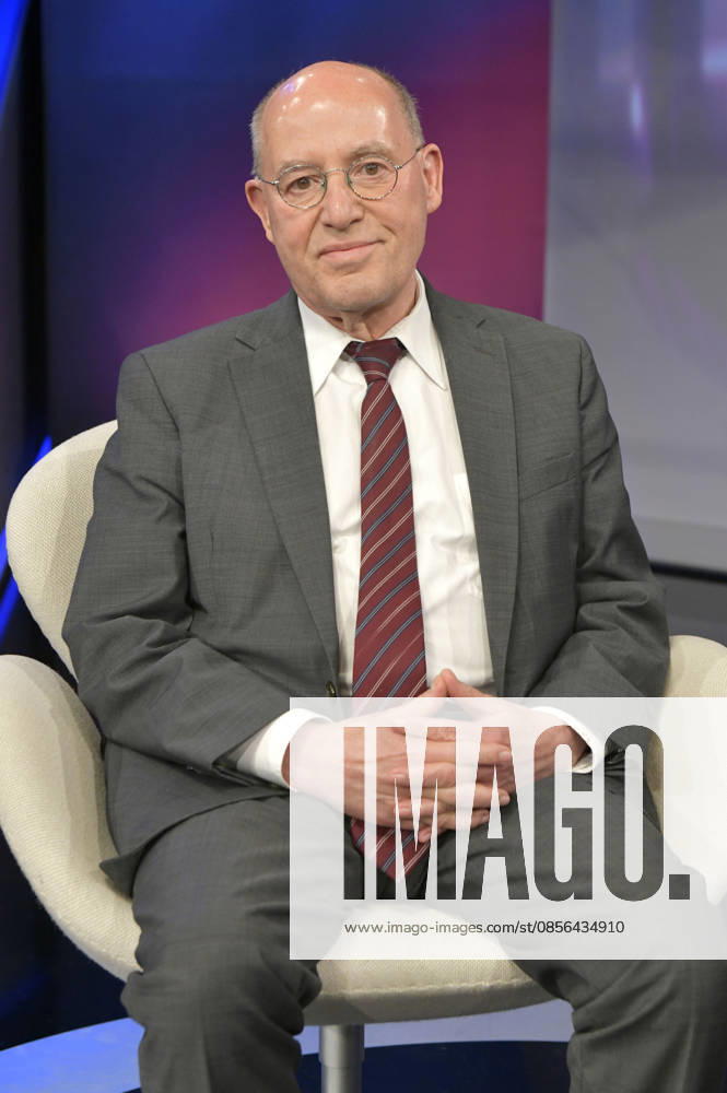 Gregor Gysi on the ARD talk show maischberger in Studio Berlin Adlershof Berlin, 12 05 2026 Foto:xM.xBehrensx xFuturexImagex maischberger1205_6526