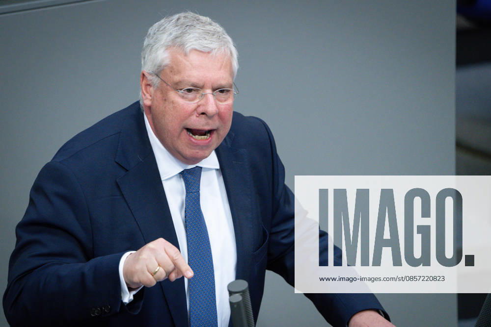 German Bundestag, 80th plenary session Juergen Hardt CDU in portrait during his speech on the agenda item Establishment of a UA attack on the Nordstream pipelines at the 80th session of the German Bundestag in Berlin, 21 05 2026 Berlin Berlin Germany