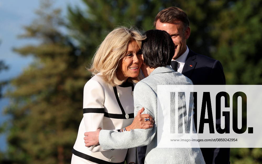 President Emmanuel Macron, Brigitte Macron, and Sanae Takaichi, Prime Minister of Japan Arrival of thestate and government for a working dinner Responding together to major international challenges on the sidelines of the G7 summit in Évian-les-Bains on June 15, 2026 Dominique Jacovides Bestimage Arrival of the G7 heads of state and government for a working dinner Responding together to major international challenges on the sidelines of the G7 summit in Évian-les-Bains on June 15, 2026, Évian, France,detected_source_language