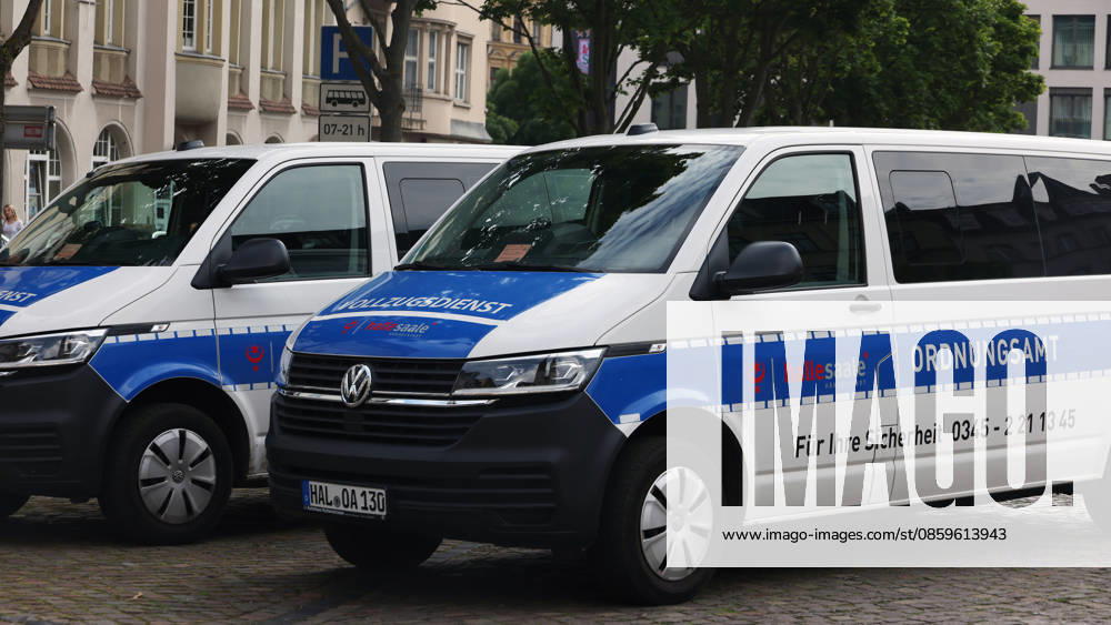 Halle, Saale Halle, Saale Halle, Saale Saxony-Anhalt Cityscape Saxony-Anhalt View Public Order Office Vehicles Enforcement Service �,detected_source_language