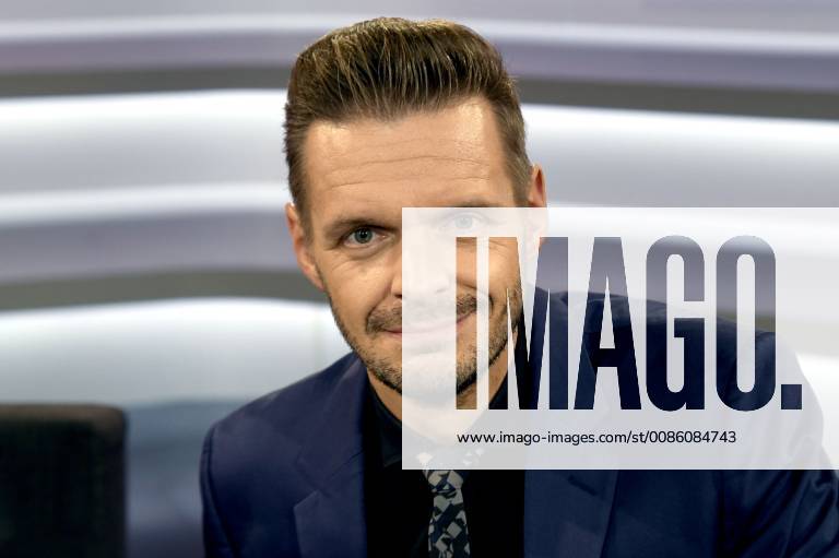 Florian Schroeder on the ARD Talkshow Maischberger in the WDR Studio BS 3 Cologne 17 10 2018 Foto:xJ.xFuturexImage