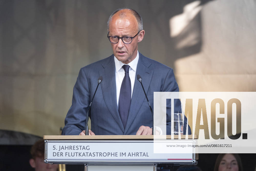 Chancellor Friedrich Merz speaks at a memorial event on the Ahrweiler market square five years after the catastrophic flooding in the Ahr Valley. Photo take