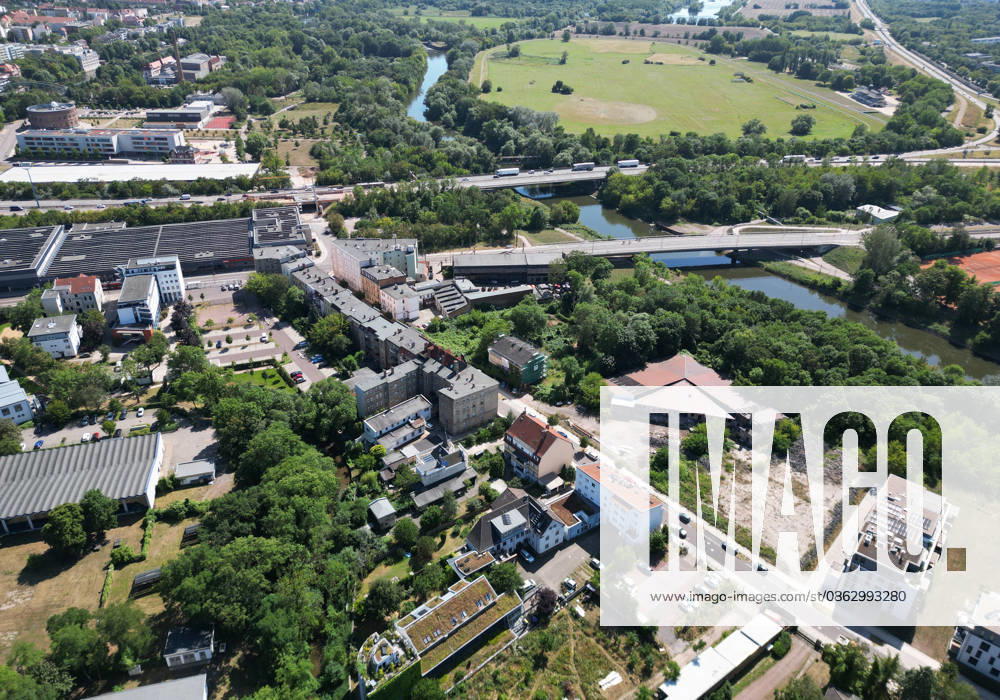 Halle (Saale) Halle (Saale) Halle (Saale) Saxony-Anhalt View Cityscape Saxony-Anhalt View View of the Elisabeth Bridge, Magistrale, and horse racing track �