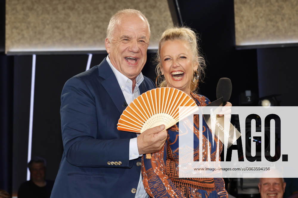 Hubertus Meyer Burckhardt and Barbara Schöneberger during the taping of the NDR Talk Show at the NDR television studio in Lokstedt, Hamburg, June 26, 2026 Foto:xH.xHartmannx xFuturexImagex ndr_talk2606_6601