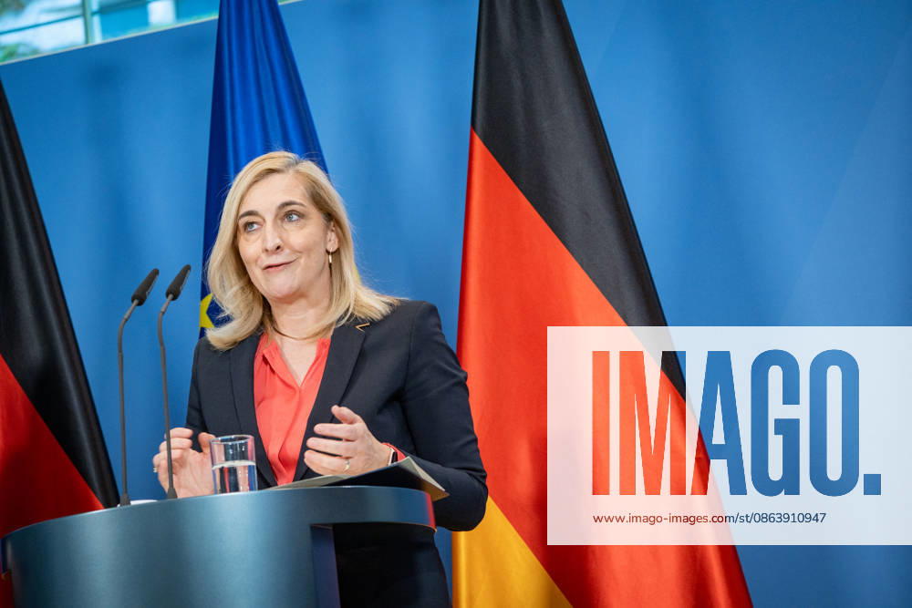 Nina Warken, Federal Minister for Special Tasks, Head of the Federal Chancellery, and Federal Government Commissioner for the Federal Intelligence Services, during a press conference at the Federal Chancellery on the reform of intelligence service legislation, Berlin, Germany, Federal Chancellery
