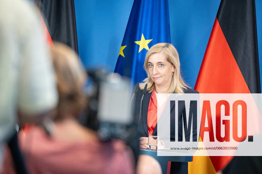 Nina Warken, Federal Minister for Special Tasks, Head of the Federal Chancellery, and Federal Government Commissioner for the Federal Intelligence Services, during a press conference at the Federal Chancellery on the reform of intelligence service legislation, Berlin, Germany, Federal Chancellery