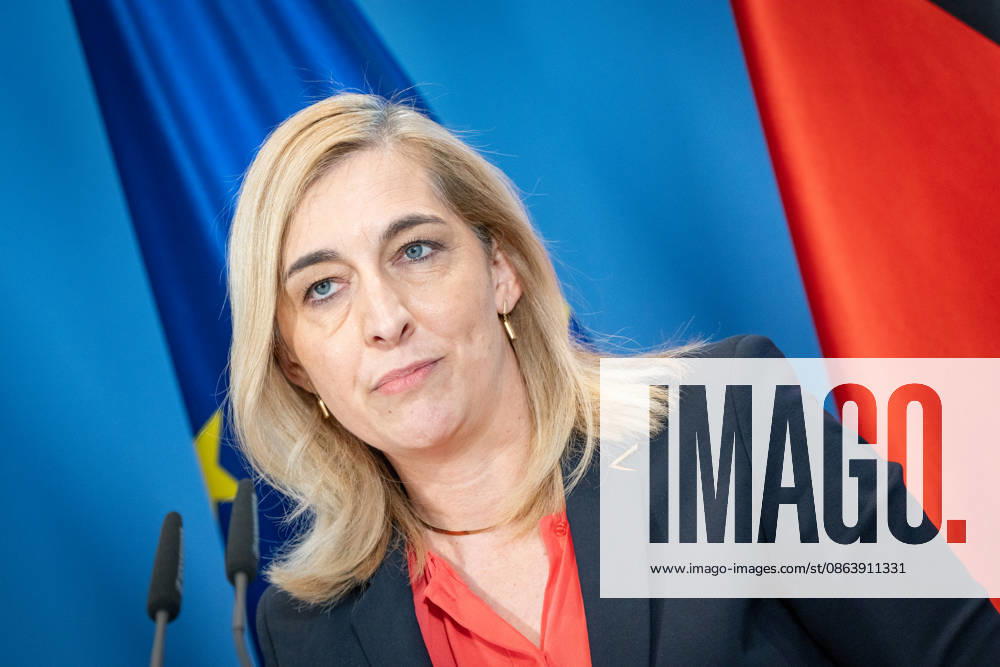 Nina Warken, Federal Minister for Special Tasks, Head of the Federal Chancellery, and Federal Government Commissioner for the Federal Intelligence Services, during a press conference at the Federal Chancellery on the reform of intelligence service legislation, Berlin, Germany, Federal Chancellery
