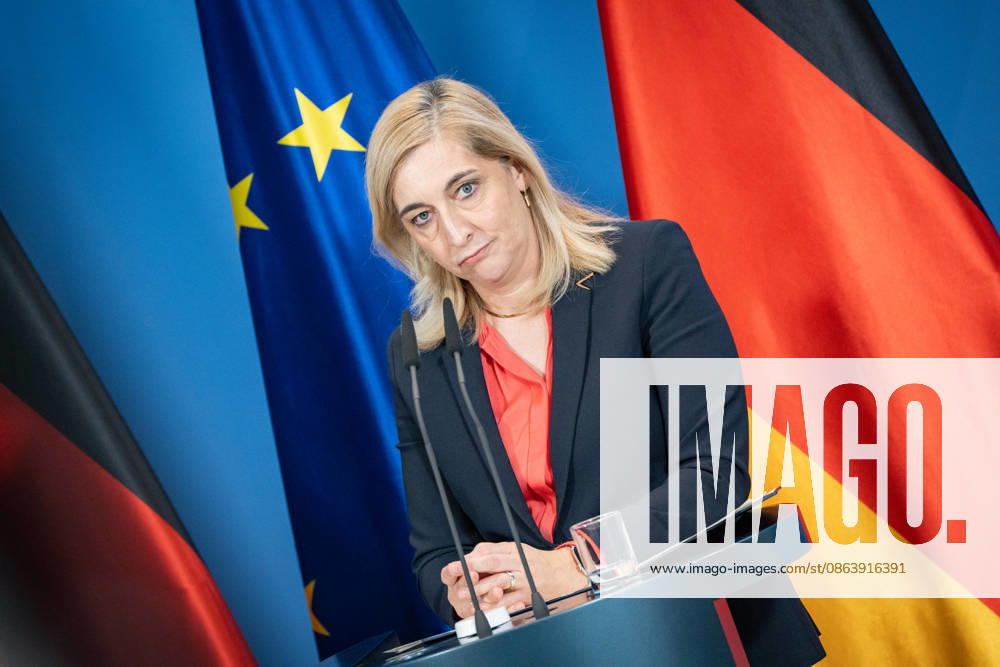 Nina Warken, Federal Minister for Special Tasks, Head of the Federal Chancellery, and Federal Government Commissioner for the Federal Intelligence Services, during a press conference at the Federal Chancellery on the reform of intelligence service legislation, Berlin, Germany, Federal Chancellery