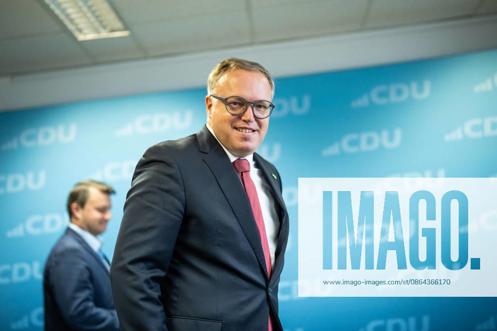 Mario Voigt, Minister President of Thuringia, with Niklas Waßmann, Secretary General of the CDU Thuringia Press conference held by the Minister President of Thuringia at the CDU state headquarters in Erfurt, Thuringia, Germany CDU Thuringia State Headquarters