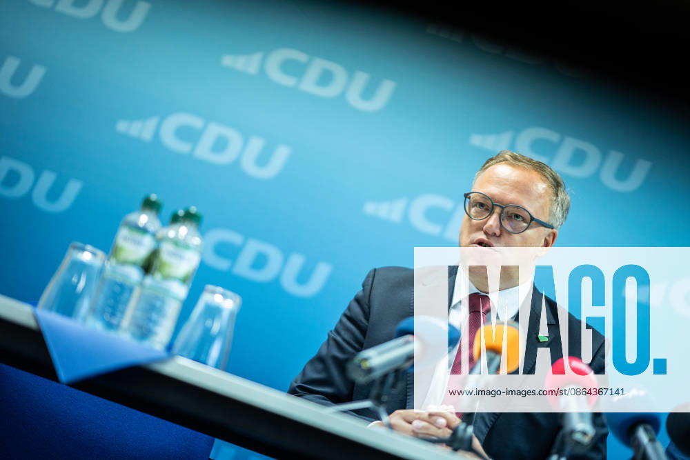 Mario Voigt, Minister-President of Thuringia, holds a press conference at the CDU state headquarters Press conference by the Minister-President of Thuringia at the CDU state headquarters, Erfurt, Thuringia, Germany CDU Thuringia State Headquarters
