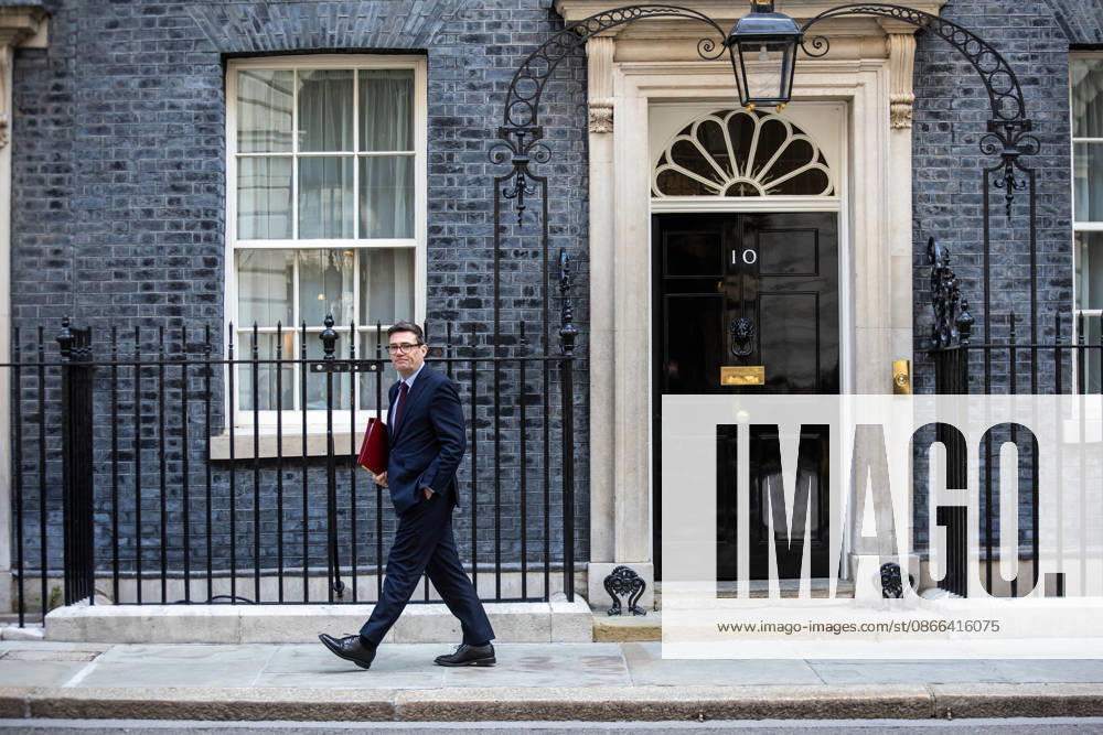 Prime Minister s Questions Day in London, UK - 9 Sept 2026 Prime Minister of the United Kingdom, Andy Burnham leaves 10 Downing Street to attend on the session of the Prime Minister s Questions at the House of Commons in London. Prime Minister s Questions (PMQs) is a weekly 30-minute session where Members of Parliament (MPs) question the Prime Minister about government policy and national issues at the House of Common at the Parliament in London, UK. London United Kingdom