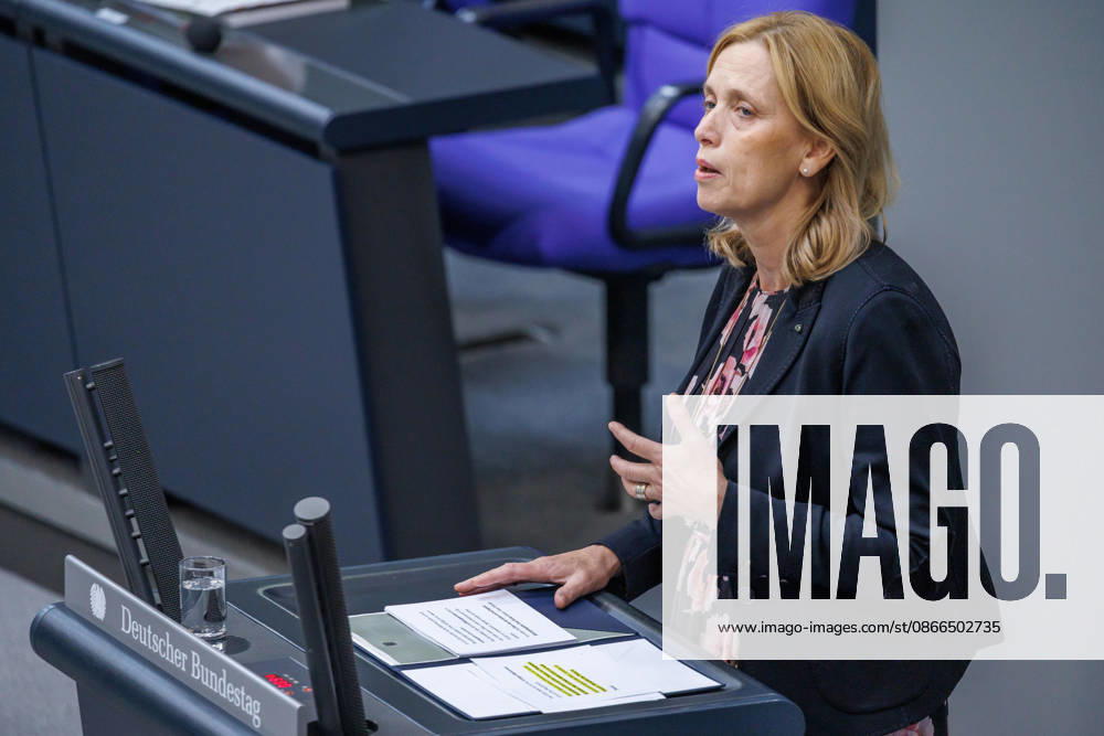 Bundestag: Karin Prien (CDU), Federal Minister for Family Affairs, in the German Bundestag on September 10, 2026, in Berlin, Berlin, Germany, Bundestag