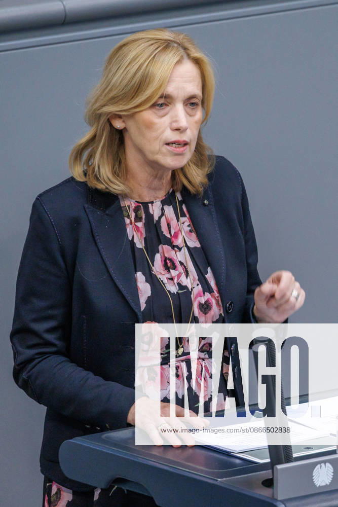 Bundestag: Karin Prien (CDU), Federal Minister for Family Affairs, in the German Bundestag on September 10, 2026, in Berlin, Berlin, Germany, Bundestag