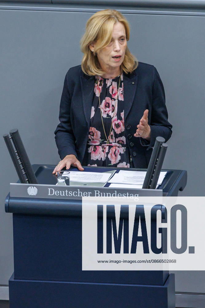 Bundestag: Karin Prien (CDU), Federal Minister for Family Affairs, in the German Bundestag on September 10, 2026, in Berlin, Berlin, Germany, Bundestag