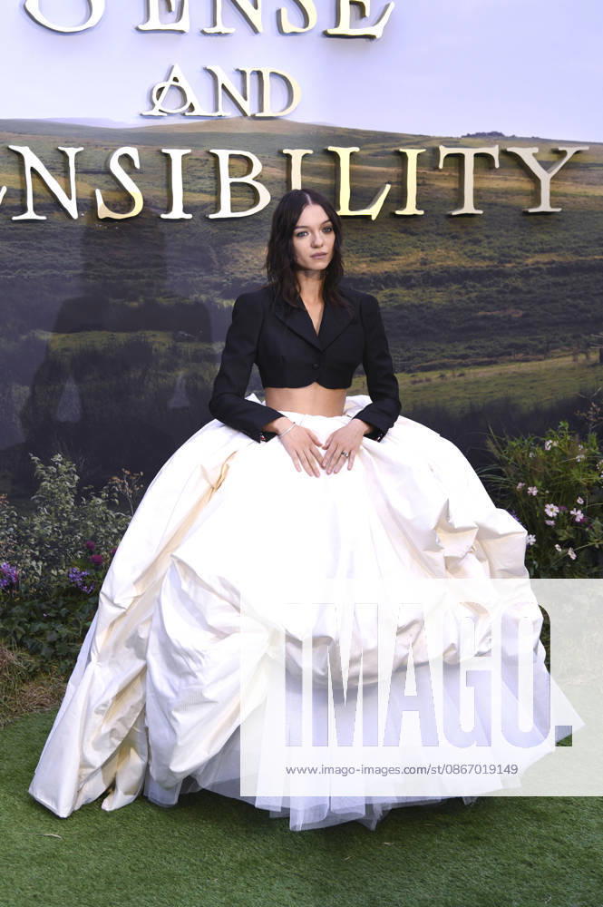 Esme Creed Miles at the premiere of the film *Sense and Sensibility* at the Odeon Luxe Leicester Square in London, September 15, 2026 Foto:xS.xFuturexImagex sensibility_6968