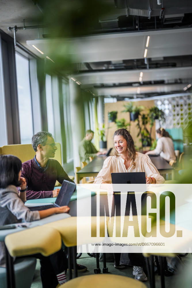 Fotostory Pressetermin bei Zalando: ZALANDO Outlet Store, Headquarters, and Workspaces in Berlin, photographed on September 16, 2026, Berlin, September 16, 2026, Berlin, Germany FOR – IMAGE USE ONLY IN A ZALANDO CONTEXT