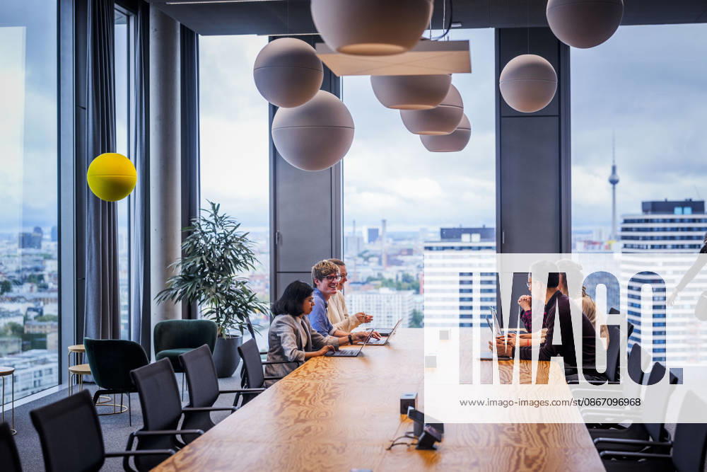 Fotostory Pressetermin bei Zalando: ZALANDO Outlet Store, Headquarters, and Workspaces in Berlin, photographed on September 16, 2026, Berlin, September 16, 2026, Berlin, Germany FOR – IMAGE USE ONLY IN A ZALANDO CONTEXT