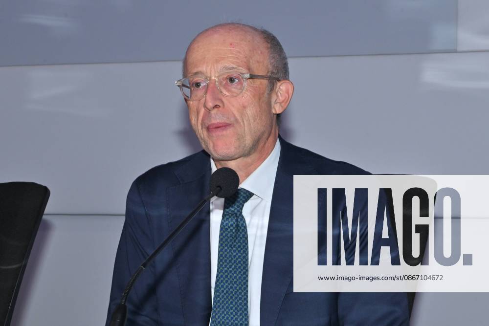 IPA88634700 - Rome: Rai Studios on Via Teulada. Photocall for the show *Misteri dimenticati*—*Blu notte* with Carlo Lucarelli. Pictured: Carlo Lucarelli