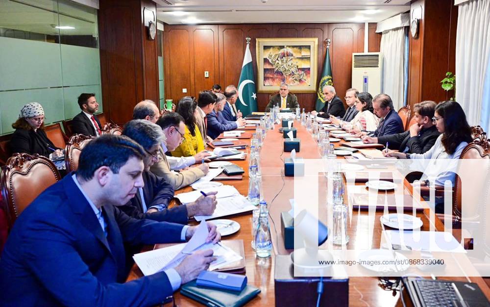 Deputy Prime Minister and Foreign Minister Senator Muhammad Ishaq Dar Chairs High-Level Meeting on Joint Pak Global Tech Facility Establishment in Islamabad Pakistan - ZUMAas3_ 20261001_zaf_as3_048