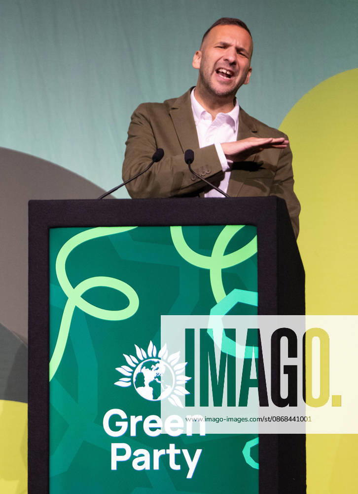 Green Party leader Zack Polanski addresses delegates on the main stage at the Brighton Centre during the party s annual conference. Green Party deputy leader Zack Polanski addressed delegates on the main stage at the Brighton Centre during the party s annual conference in Brighton, East Sussex. Mr Polanski was introduced to the stage by Hannah Spencer, following an opening address by Sian Berry, with party members including Rachel Millward watching from the audience. Brighton United Kingdom - ZUMAs197 20261002_aaa_s197_233