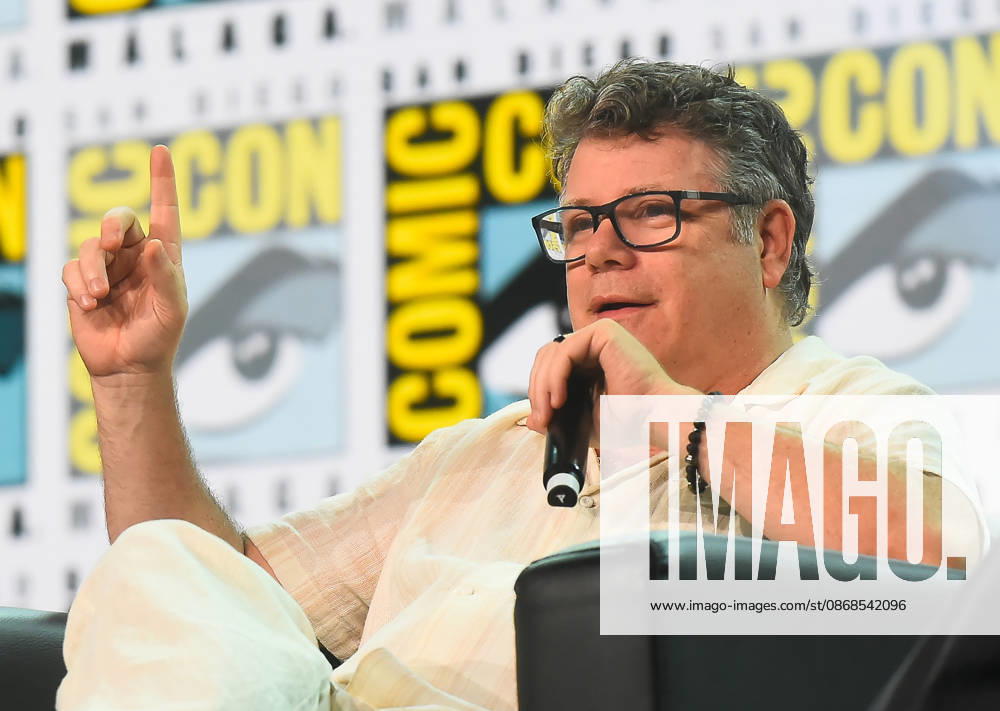 Elijah Wood and Sean Astin, the hobbits from *The Lord of the Rings*, meet at Málaga Comic Con. Photo of actor Sean Astin, at the From the Shire to Málaga event at Málaga Comic Con October 4, 2026, in Málaga, Andalusia, Spain The event was attended by Elijah Wood, as well as Sean Astin, who played the hobbits Frodo Baggins and Samwise Gamgee, respectively, in *The Lord of the Rings* trilogy. October 4, 2026, in Málaga, Málaga, Spain