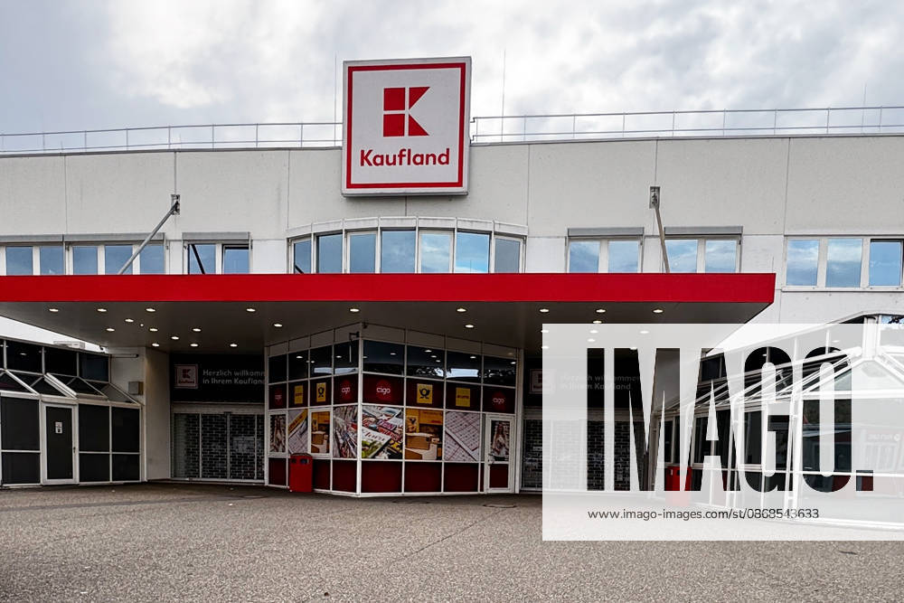 Economy, emwir, v l Kaufland logo, supermarket, discount store, stock photo, illustrative image, Ettlingen
