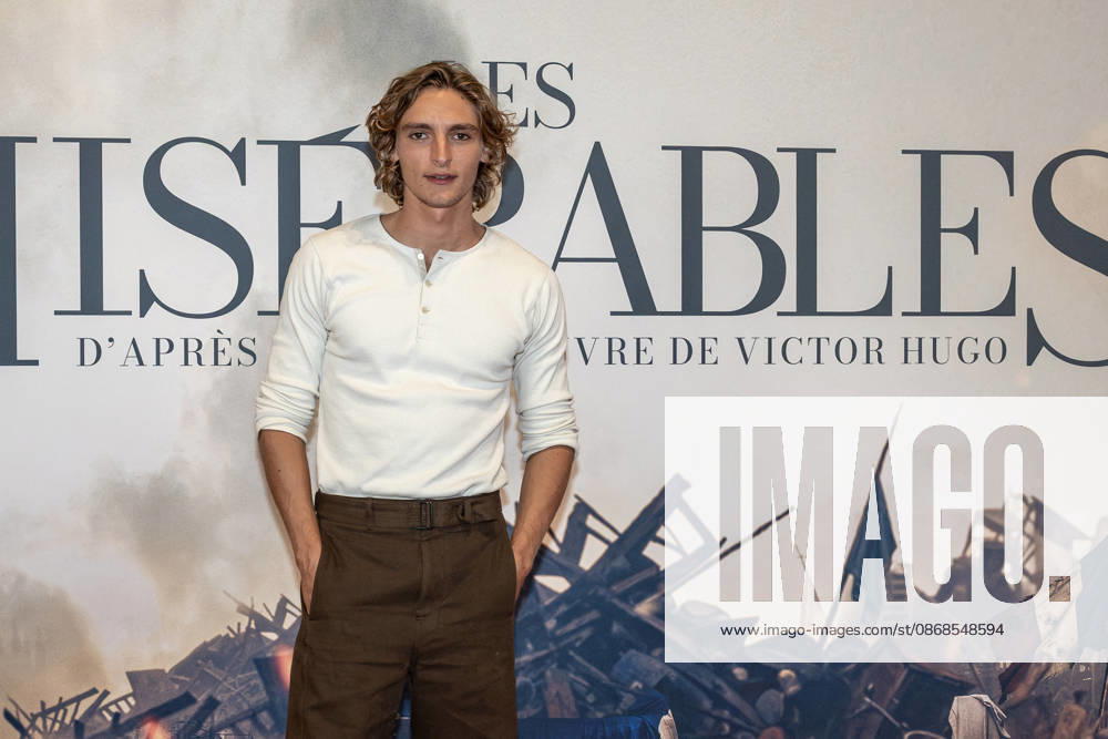 Premiere of Les Misérables by Fred Cavayé - Bordeaux MLG Vassili Schneider. The cast of French director Fred Cavayé s film Les Misérables attend a special preview screening at UGC Ciné Cité in Bordeaux, France, on October 4, 2026. Photo by Margot Le Gonidec ABACAPRESS.COM Bordeaux France