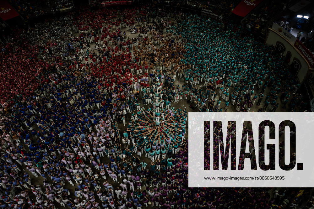 Final Day of the 30th Castells Competition in Tarragona Final Day of the 30th Castells Competition, at the CaixaBank Tàrraco Arena, on October 4, 2026, in Tarragona, Catalonia, Spain. The Castells Competition is a display of castells—human towers—by the best colles (human tower groups) in Catalonia, held every two years, at the former bullring, the site where the first edition was held in 1932. OCTOBER 4, 2026 Tarragona Catalonia Tarragona Catalonia Spain