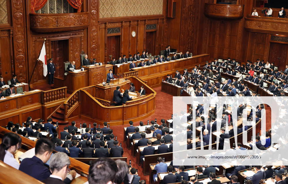 Tokyo, Japan - Japanese Prime Minister Sanae Takaichi delivers her policy speech at Lower House s plenary session at the National Diet in Tokyo on Monday, October 5, 2026. The 69-day extraordinary Diet session will convene through December 12. (photo by Yoshio Tsunoda AFLO) aflo_353477588