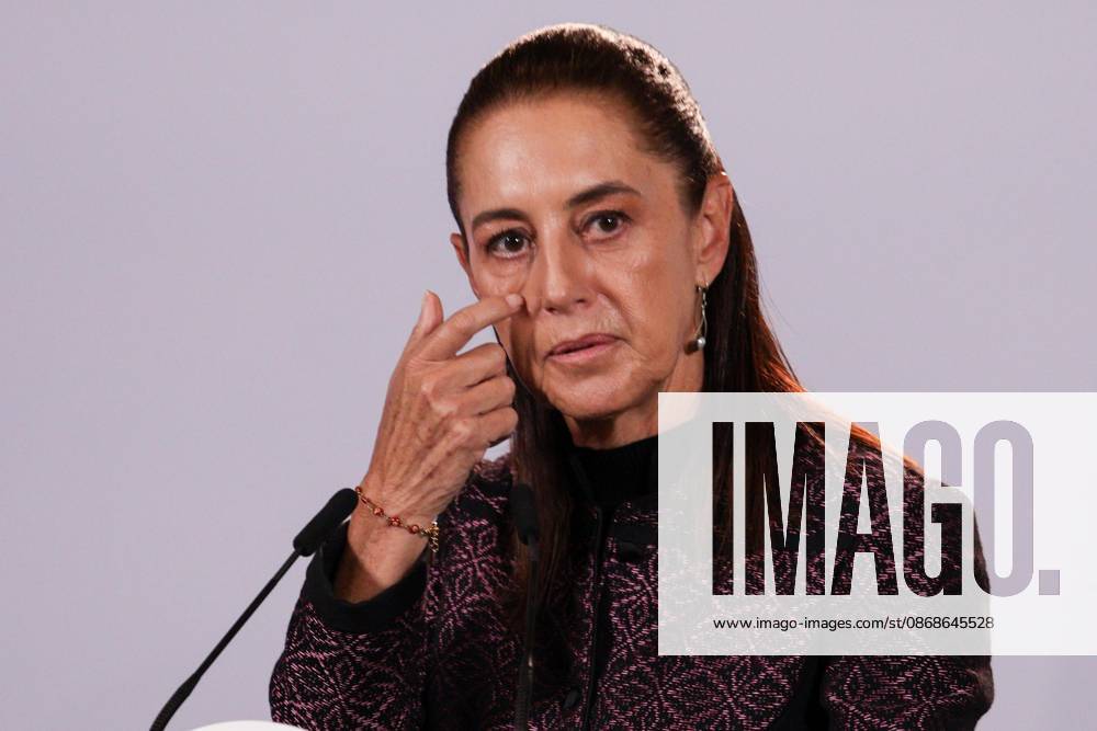 TO-45353- Ciudad de M& xe9;xico. 2026-10 -05. Claudia Sheinbaum Pardo, President of Mexico, during the daily morning press conference in the Treasury Room of the National Palace in Mexico City. Alejandro God& xcd;nez Clasos.com.mx - ZUMAcs4_ 20261005_faa_cs4_038