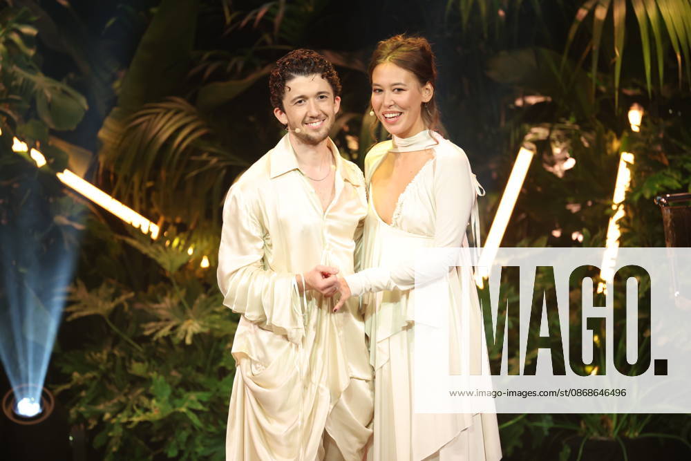 FIRST STEPS 2026 Hosts Malaya and Maximilian Presenting an award on stage at the FIRST STEPS 2026 awards ceremony at the Theater des Westens in Berlin