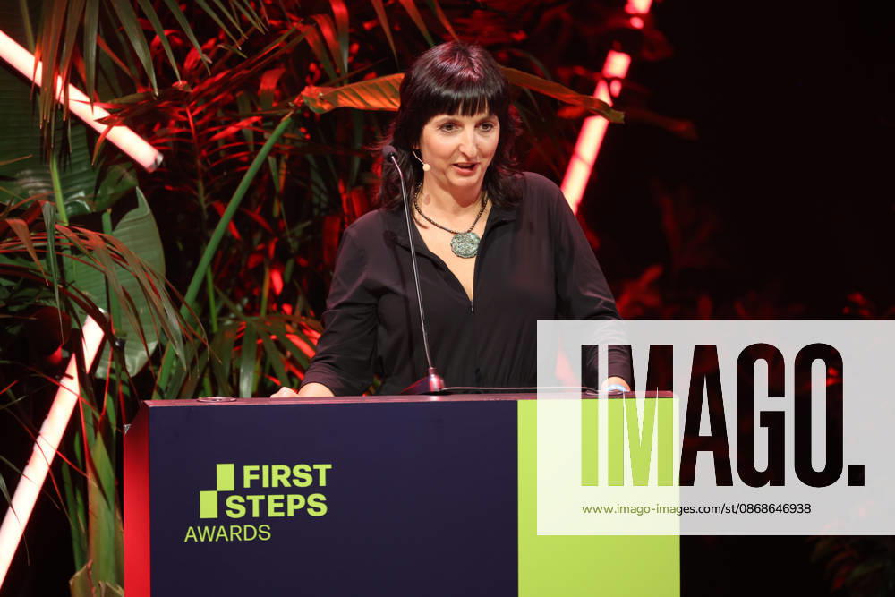 FIRST STEPS 2026 No Fear Bernd Eichinger Award: Ira Tondowski s Acceptance Speech at the FIRST STEPS 2026 Awards Ceremony on Stage at the Theater des Westens in Berlin
