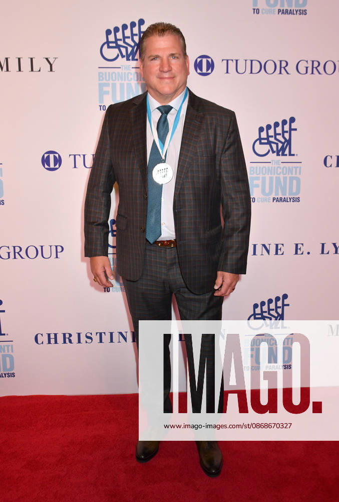NEW YORK, NY - OCTOBER 5: Mark Recchi at the 41st Annual Great Sports Legends Dinner on October 5, 2026 at the New York Hilton in New York City.