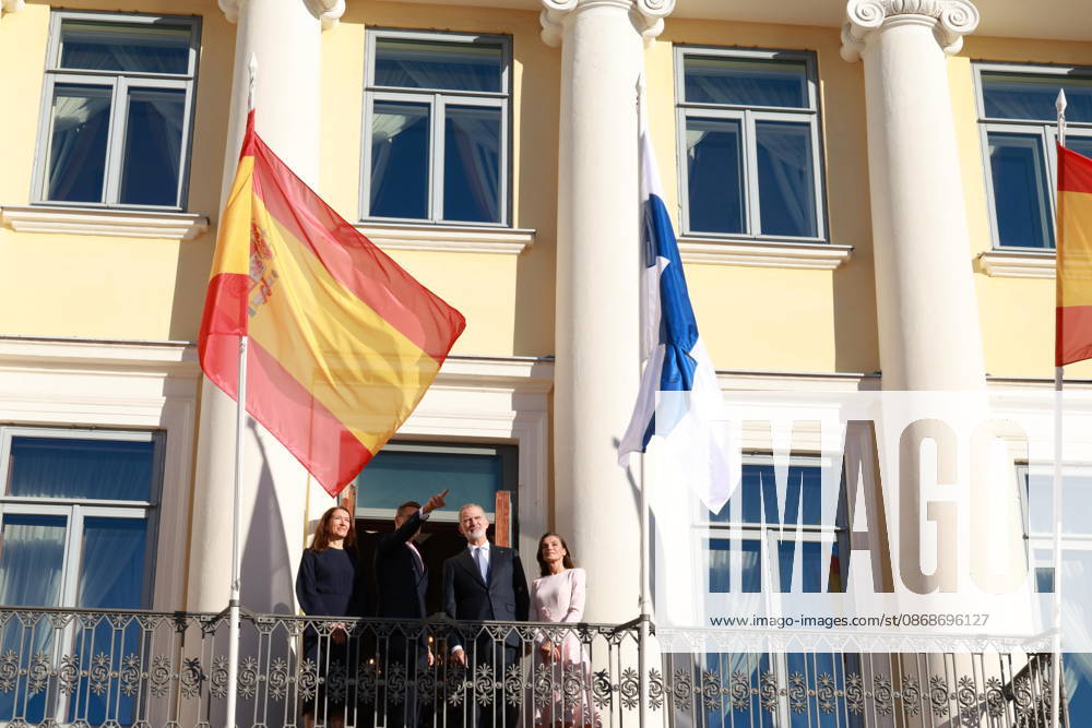 President ALEXANDER STUBB and his spouse SUZANNE INNES-STUBB welcome King FELIPE VI and Queen LETIZIA of Spain during the official welcoming ceremony marking the start of the royal couple s state visit to strengthen bilateral relations. Espoo Finland - ZUMAt172 20261006_zip_t172_005