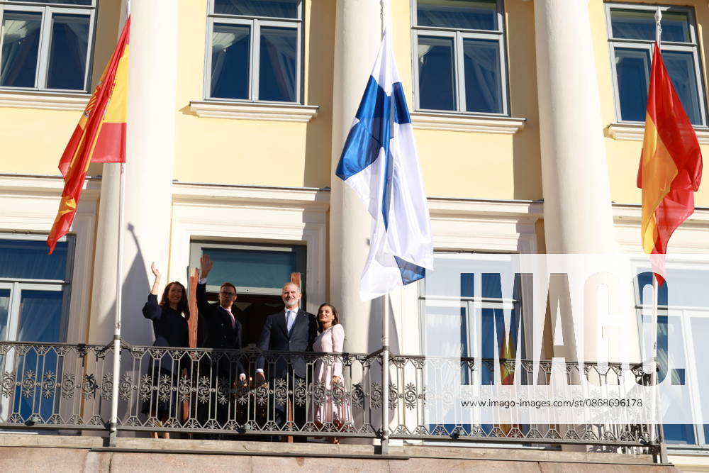 President ALEXANDER STUBB and his spouse SUZANNE INNES-STUBB welcome King FELIPE VI and Queen LETIZIA of Spain during the official welcoming ceremony marking the start of the royal couple s state visit to strengthen bilateral relations. Espoo Finland - ZUMAt172 20261006_zip_t172_007