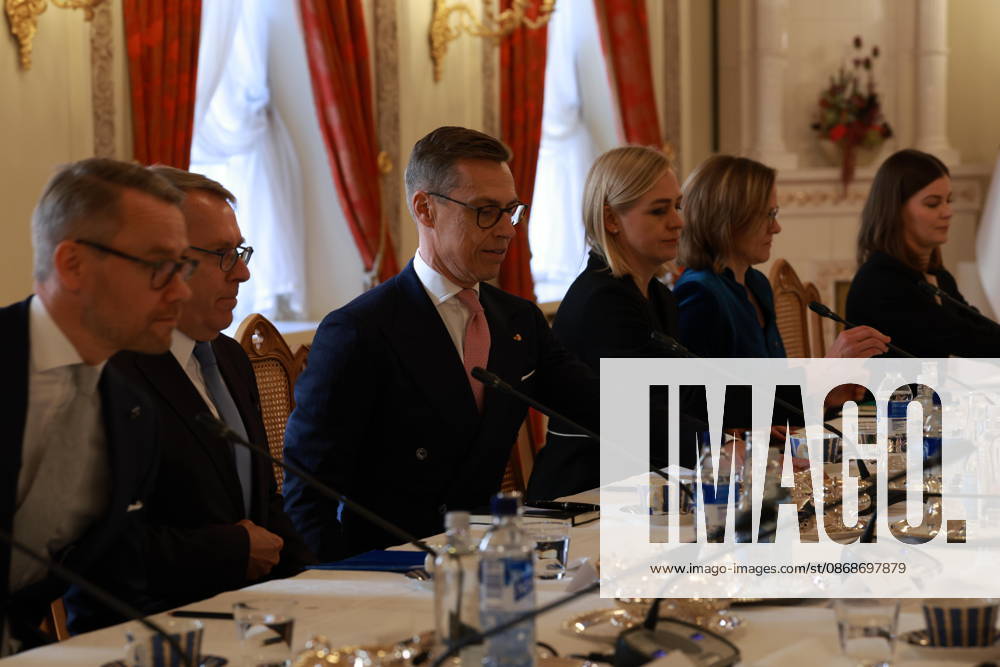 President ALEXANDER STUBB and his spouse SUZANNE INNES-STUBB welcome King FELIPE VI and Queen LETIZIA of Spain during the official welcoming ceremony marking the start of the royal couple s state visit to strengthen bilateral relations. Espoo Finland - ZUMAt172 20261006_zip_t172_025