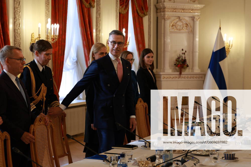 President ALEXANDER STUBB and his spouse SUZANNE INNES-STUBB welcome King FELIPE VI and Queen LETIZIA of Spain during the official welcoming ceremony marking the start of the royal couple s state visit to strengthen bilateral relations. Espoo Finland - ZUMAt172 20261006_zip_t172_026