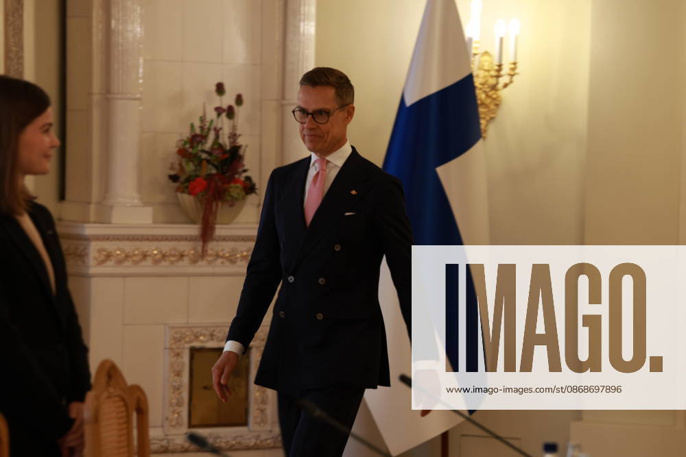 President ALEXANDER STUBB and his spouse SUZANNE INNES-STUBB welcome King FELIPE VI and Queen LETIZIA of Spain during the official welcoming ceremony marking the start of the royal couple s state visit to strengthen bilateral relations. Espoo Finland - ZUMAt172 20261006_zip_t172_027