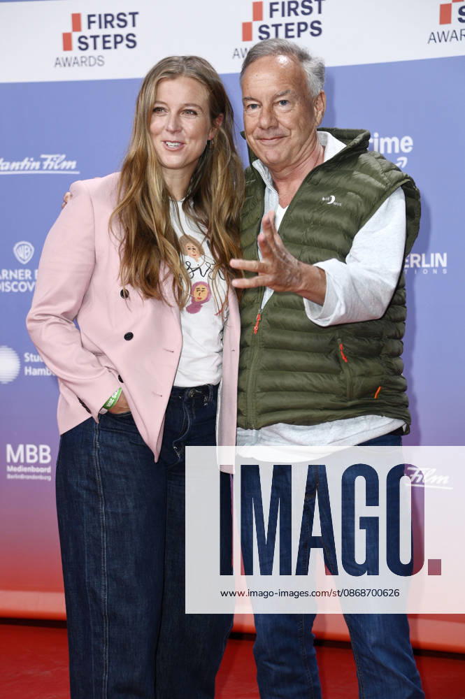 Nina Eichinger and Nico Hofmann at the 27th First Steps Awards ceremony in 2026 at the Theater des Westens in Berlin, October 5, 2026 Foto:xN.xKubelkax xFuturexImagex first_steps_6239