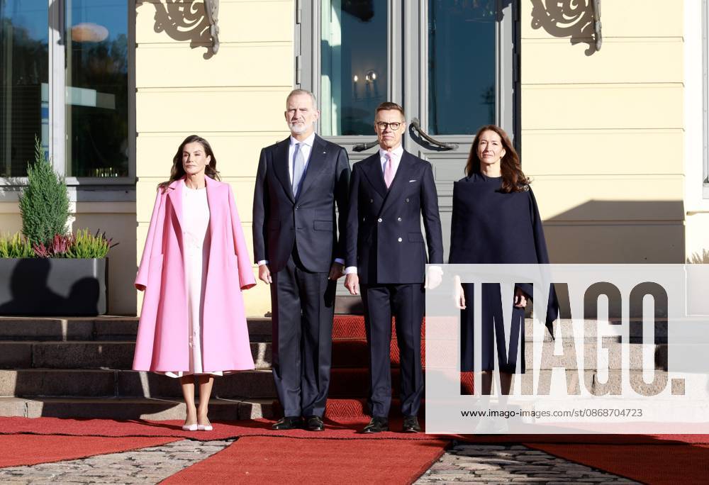 Finland Queen Letizia and King Felipe with President Alexander Stubb and Suzanne Innes-Stubb during the official welcoming ceremony marking the start of the statevisit to Finland. Â