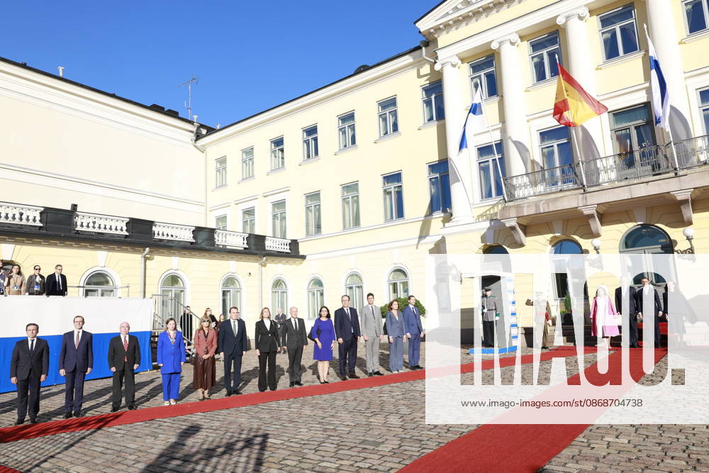 Finland Queen Letizia and King Felipe with President Alexander Stubb and Suzanne Innes-Stubb during the official welcoming ceremony marking the start of the statevisit to Finland. Â